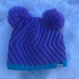 Arctic Barrier 2 Pom Hat